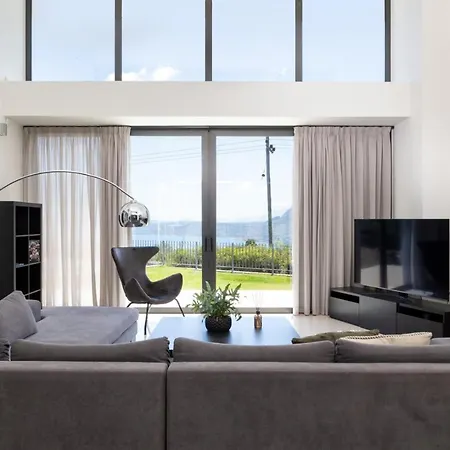 Villa Seasilia Luxury *